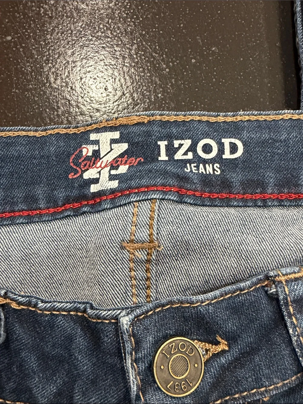 Izod Men's Dark Blue Slim Straight Jeans